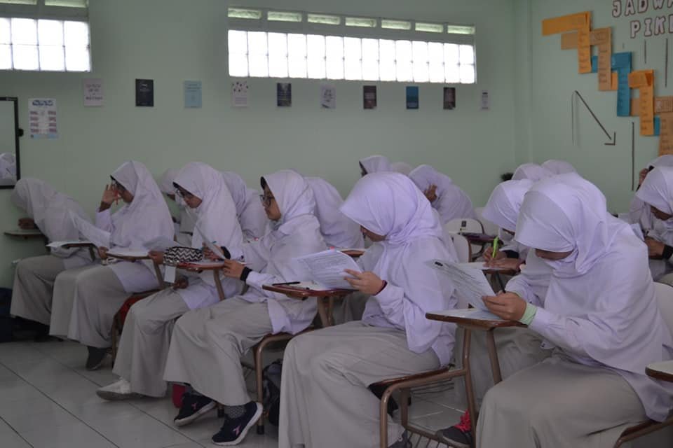 70501926 2399157216849193 9008419600978673664 n