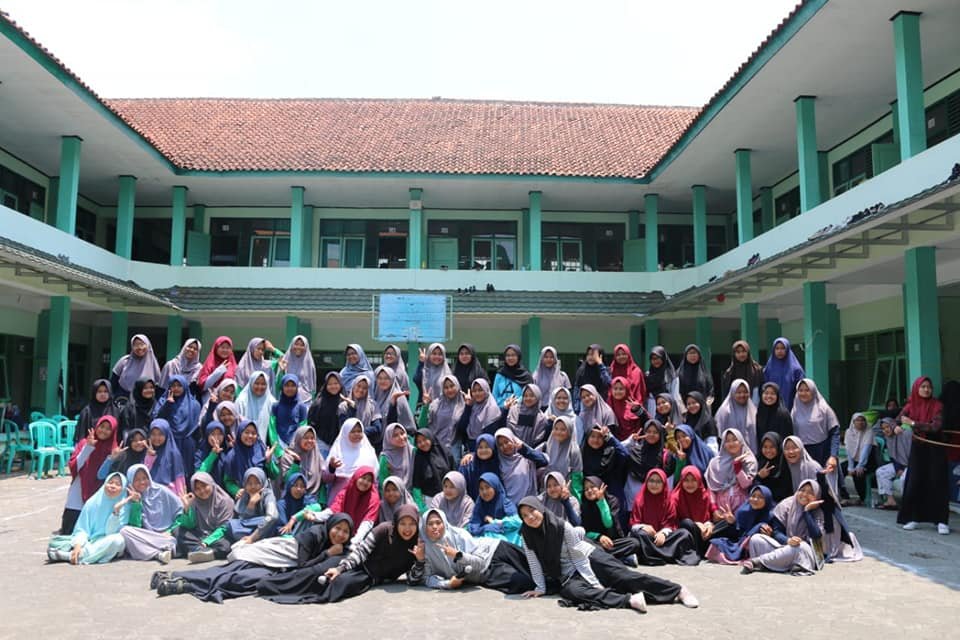 Eratkan Ukhuwah Asrama Putri Pesantren Persis Rancabogo Dan Rancabango Gelar Lomba 73272828 2468398103258437 6995619521721532416 n