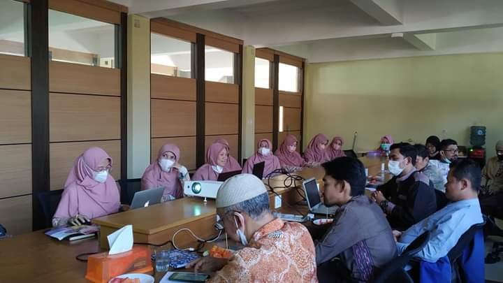 Pengelolaan Pesantren Harus Profesional Meskipun Dalam Kondisi Pandemi fb img 1626673065415